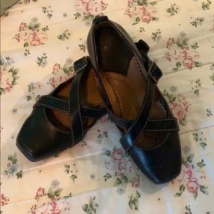 GUC Frye Ballet Flats